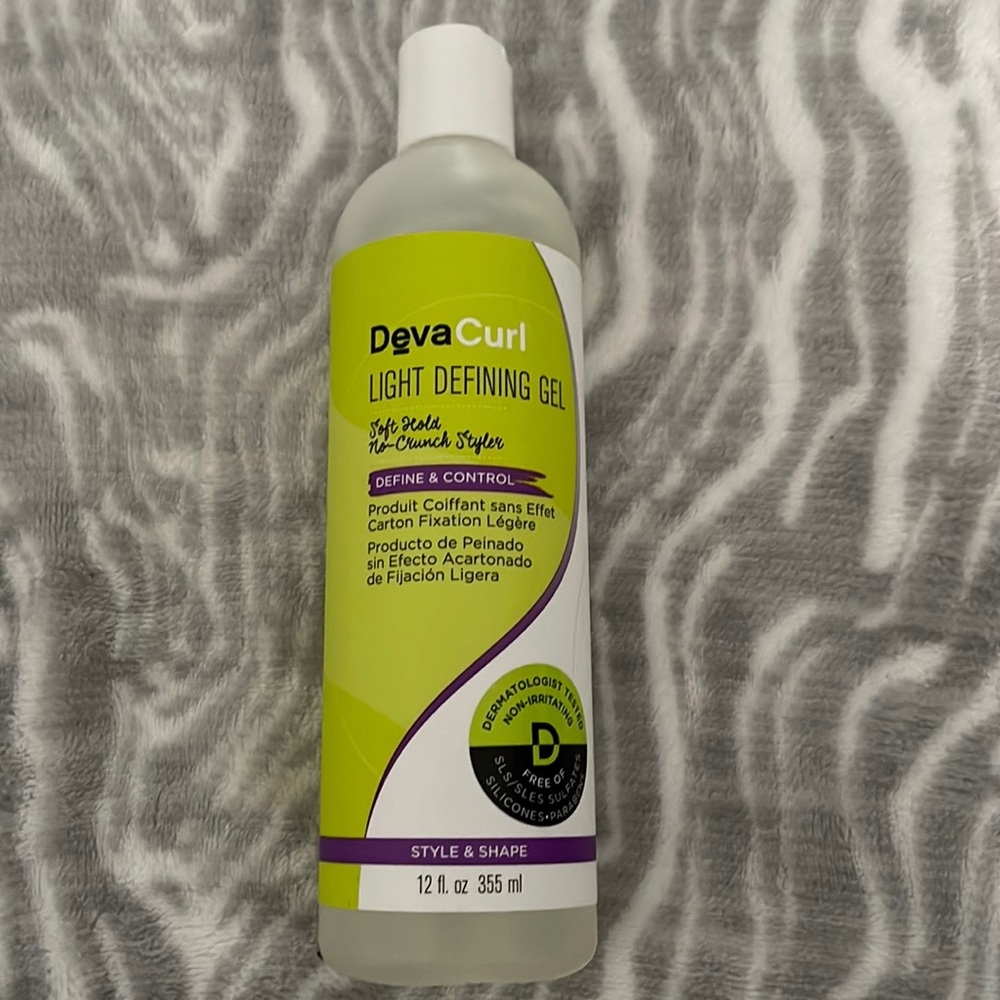 New DevaCurl Light Defining Gel 12 oz Soft Hold No Crunch Styler
